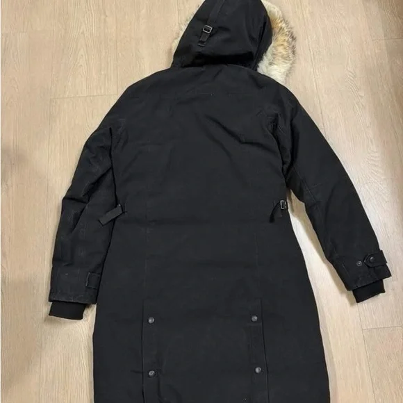 Canada Goose Black Kensington Parka with Fur Hood - Picture 5 of 6